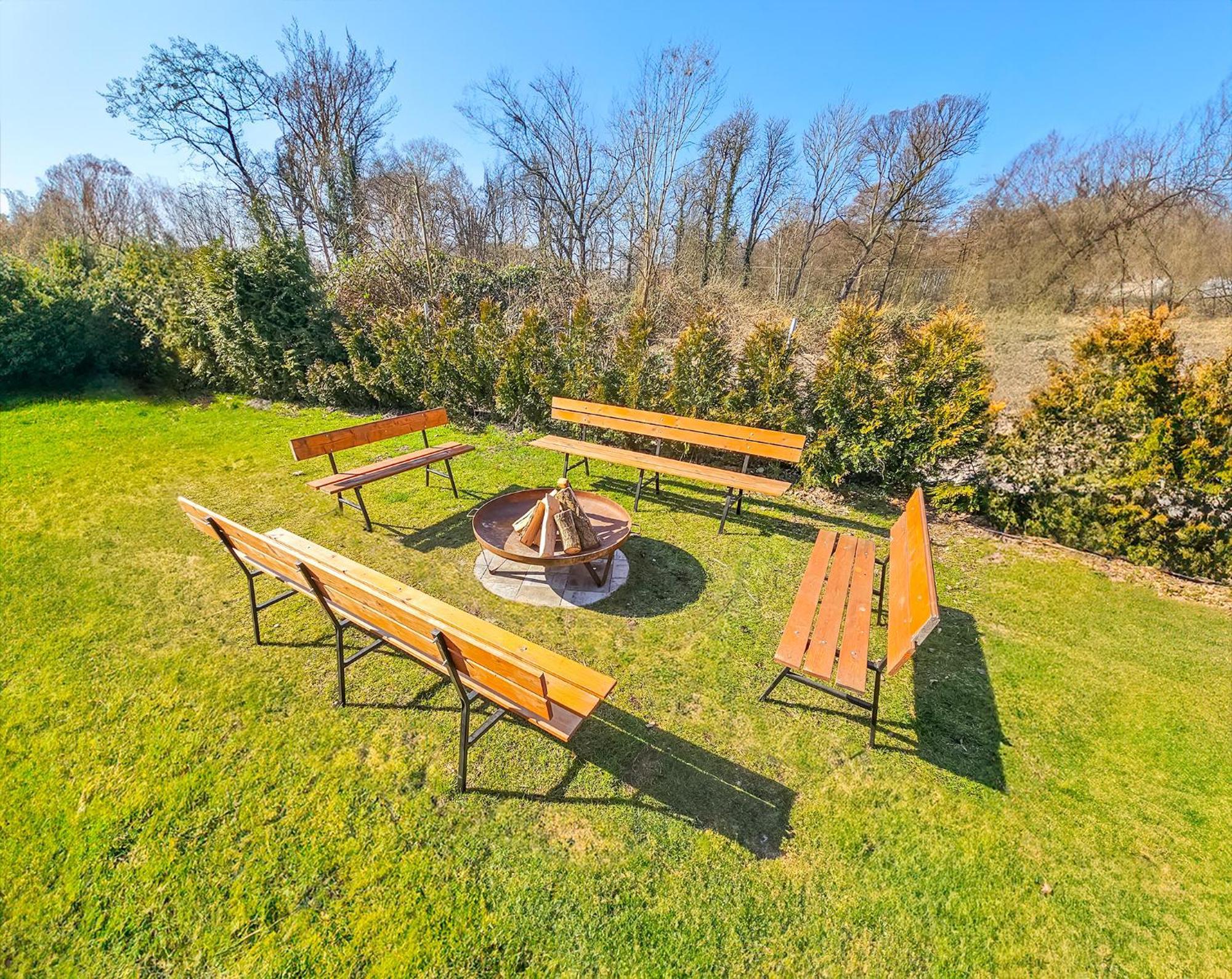 Holiday Home Vegas - House And Garten For Exclusive Use Колчево Экстерьер фото